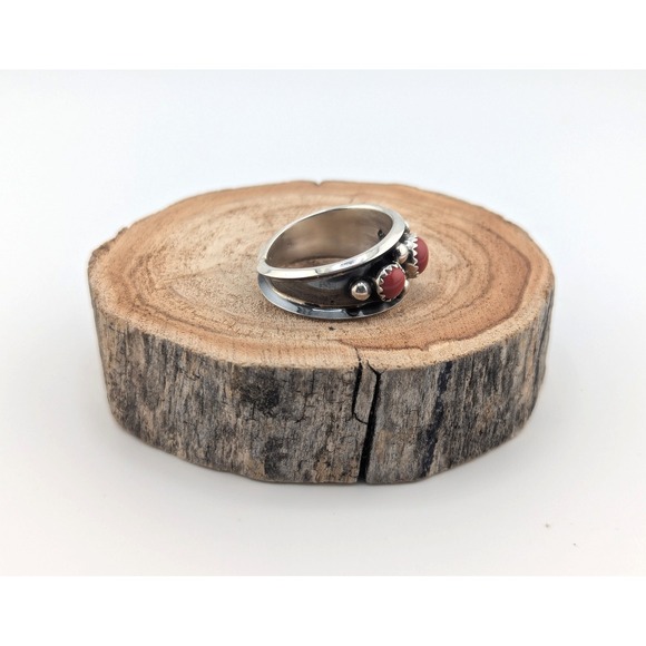 Navajo Sterling Silver Red Coral 3-Stone‎ Band Ring Handmade Southwest Sz 9 ** - Picture 6 of 10